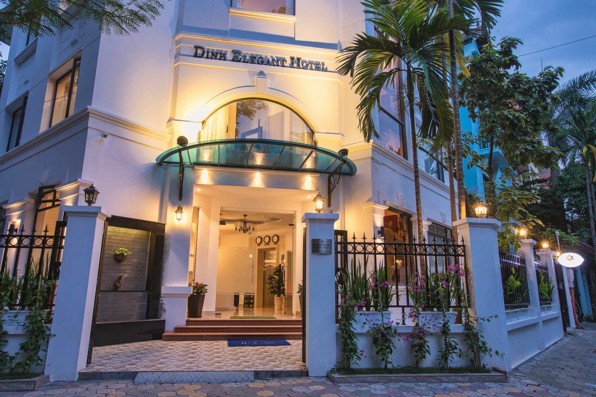 Dinh Elegant Hanoi Hotel Екстериор снимка