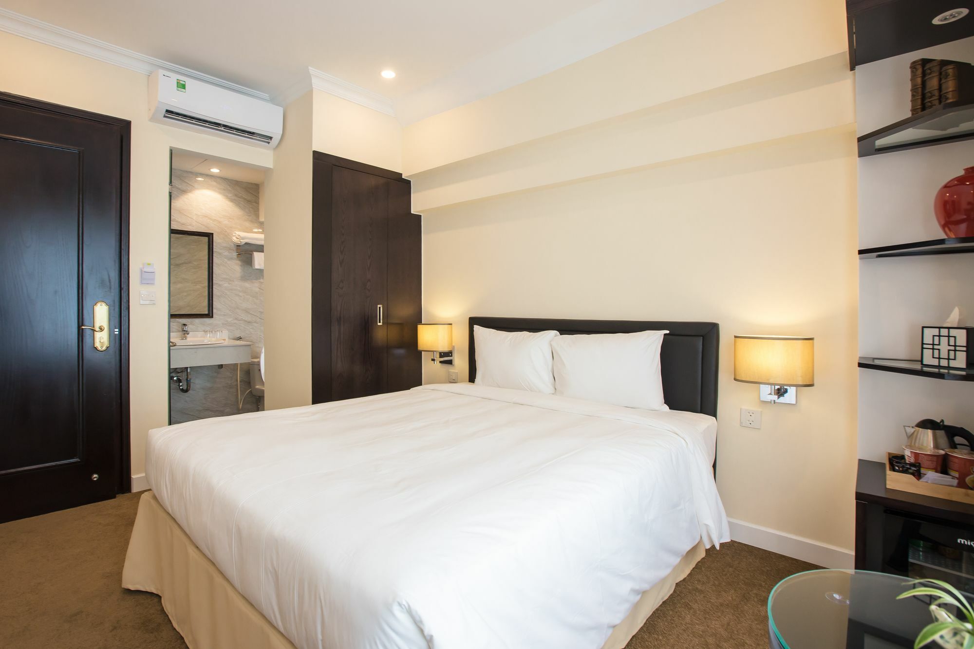 Dinh Elegant Hanoi Hotel Екстериор снимка