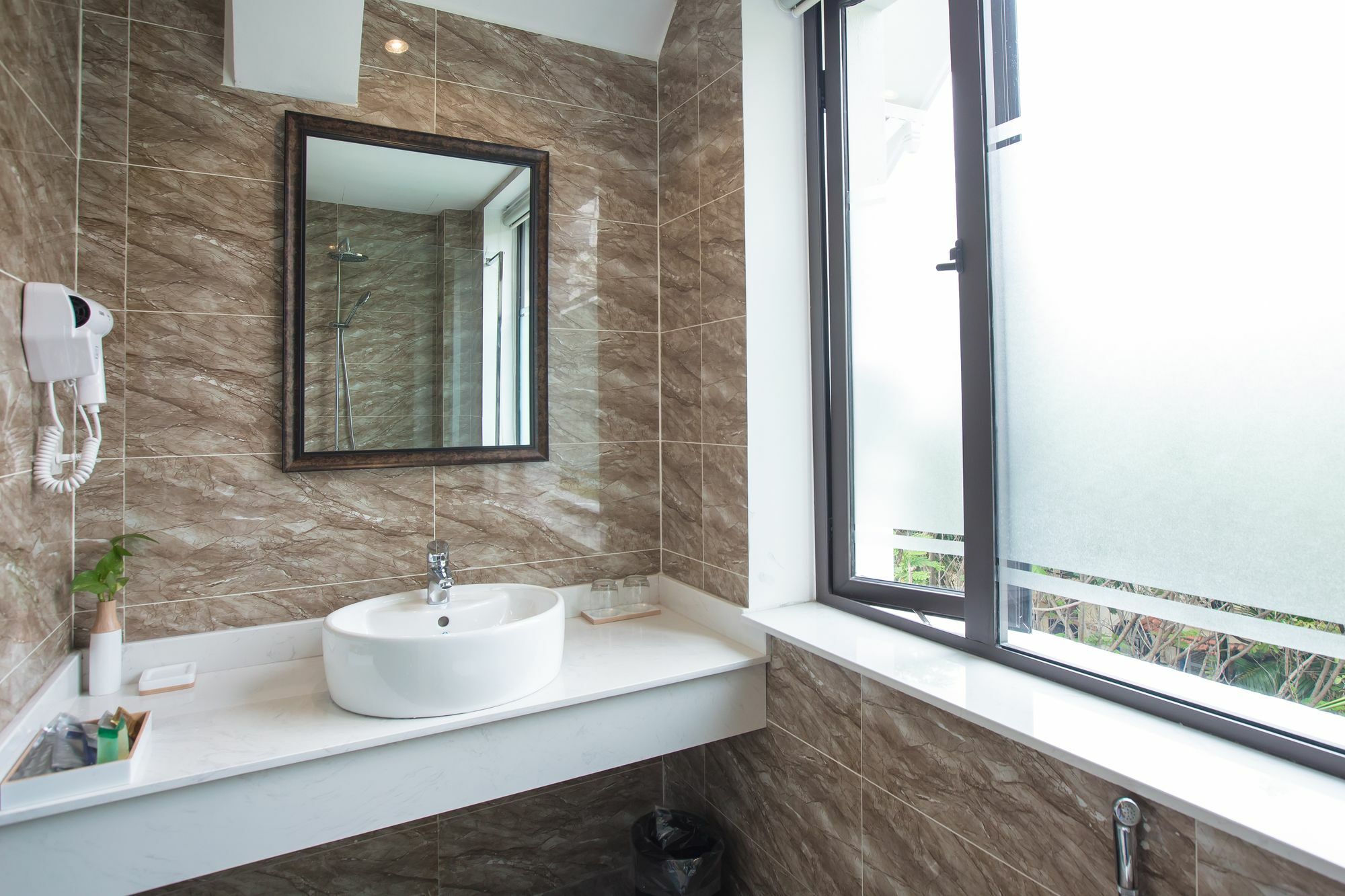 Dinh Elegant Hanoi Hotel Екстериор снимка